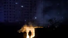 світло