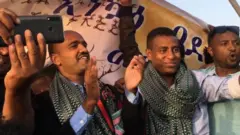 ቢንያም ተወልደን ሻለቃ ይኩኖኣምላክ ተስፋይን