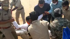 రామతీర్థం వద్ద బీజేపీ కార్యకర్తల అరెస్టు