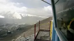 Кыргыз өкмөтү "Кумтөр" алтын кенине сырттан башкаруучу дайындады