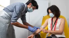 Onye a na-agba ọgwụ nnwale maka coronavirus