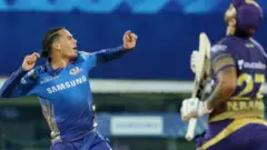 4 விக்கெட்டுகளை வீழ்த்திய சாஹர்