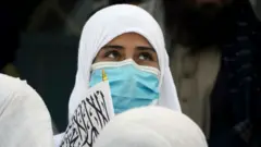 نجونې