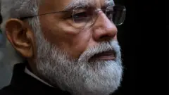 मोदी