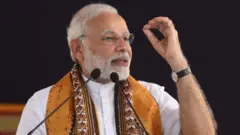 नरेंद्र मोदी