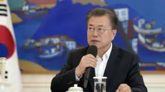 한국 정부의 이번 비상금융조치는 중소기업, 소상공인, 자영업자의 자금난 해소에 초점을 맞추고 있다