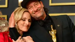 Marlee Matlin y Troy Kotsur