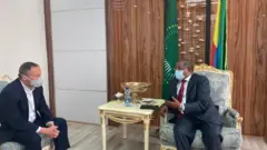 Wasiirka arrimaha dibadda ee Itoobiya iyo safiirka Mareykanka u fadhiya Addis Ababa