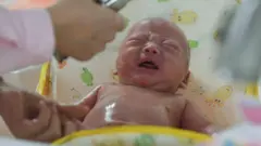 Aworan ọmọ tuntun