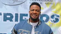 Aworan akọrin Ẹmi, Bisi Manuel