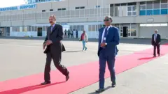 ፕረዚደንት ኢሳይያስ ኣፍወርቂ ሎሚ ድሕሪ ቀትሪ ናብ ግብጺ ገይሹ