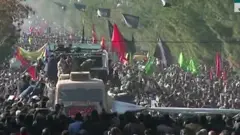 تعویق خاکسپاری قاسم سلیمانی؛ ده‌ها شرکت کننده کشته شدند