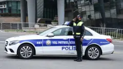 Polis