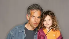 Jay y su hija Ella en 2005 durante el Festival de Tribeca.