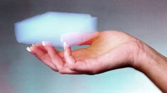 ซิลิกาแอโรเจลเป็นวัสดุโปร่งแสง มีอากาศเป็นส่วนประกอบถึง 99.8% และเป็นของแข็งที่เบาที่สุดในโลก