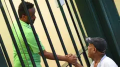 Madihaane Tasfaamaariyaam Barihee