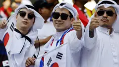 카타르 현지의 축구팬들