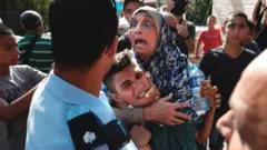 په شیخ جراح کې هغه ګواښ چې فلسطیني کورنۍ به له خپلو کورونو وایستل شي، یو له هغو انګیزو ده چې له امله یې په غزه او اسراییلو کې وروستي تاوتریخوالي رامنځ ته شوي دي.