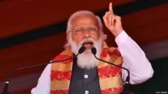 नरेंद्र मोदी