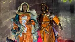 Paróquia do Sagrado Coração de Jesus, na Glória, Zona Sul do Rio, montou presépio temático no Largo da Glória. Um dos temas foi o combate ao racismo