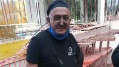 Garavo lice i crna uniforma svakodnevica su ovih zanatlija