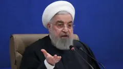 کرونا در ایران؛ روحانی می‌گوید به او توصیه می‌کردند پنهان‌کاری کند