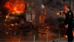 রাতে জাপোরিশিয়ায় ক্ষেপণাস্ত্র হামলার পর