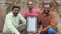 अविनाश पोईनकर, लालसू नागोटी आणि चिन्ना महाका