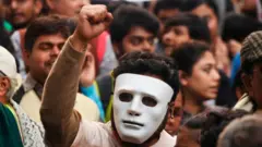 ஜே.என்.யு