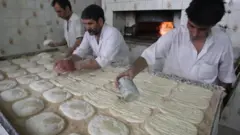 مشکل نان در بعضی مناطق ایران