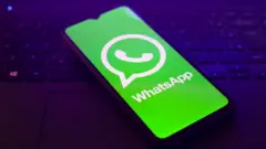 Foonu to gbe ẹka Whatsapp soju
