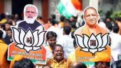 योगी, मोदी, यूपी चुनाव में बीजेपी की जीत, ElectionResults, BJPWinningUP