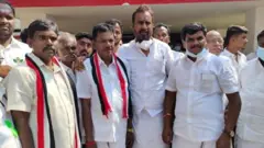 அதிமுக