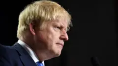 Boris Johnson 'aangukia pua' Bungeni Uingereza