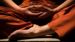 சர்வதேச யோகா தினம் : எப்படியெல்லாம் யோகா பயிற்சி மேற்கொள்ள கூடாது ?