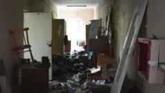 حطام خلفته القوات الروسية في تشيرنوبيل