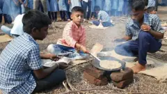 स्कूल के बच्चे