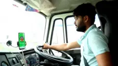 ट्रक