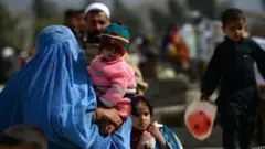 افغان پناہ گزین