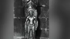 ஆணுறுப்பு சிலை