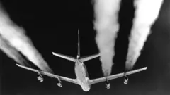 طیارے کا دھوؤاں خطوط التكثيف