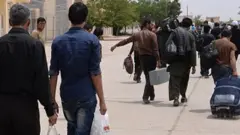 په ایران کې د کورونا وېروس د مثبتو پېښو له تائيد وروسته پاکستان او عراق له دې هېواد سره خپلې ګډې پولې تړلې