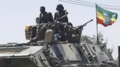 Ciidamada dowladda Itoobiya ayaa isaga baxay magaalada Maqalle