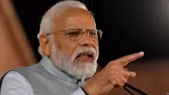 नरेंद्र मोदी