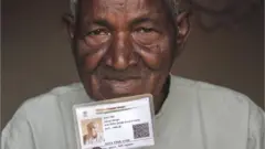 ஆதார் எண்