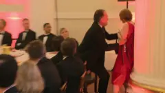 mark field saldırı