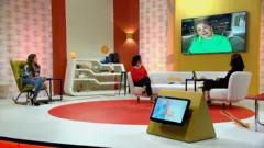 صورة من حلقة دنيانا عن الكتاب الرقمي والكتاب الورقي