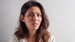Mujer preocupada