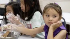 영국 뉴몰든 한겨레학교 어린이들