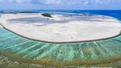 Мальдіви штучний острів Хулхумале